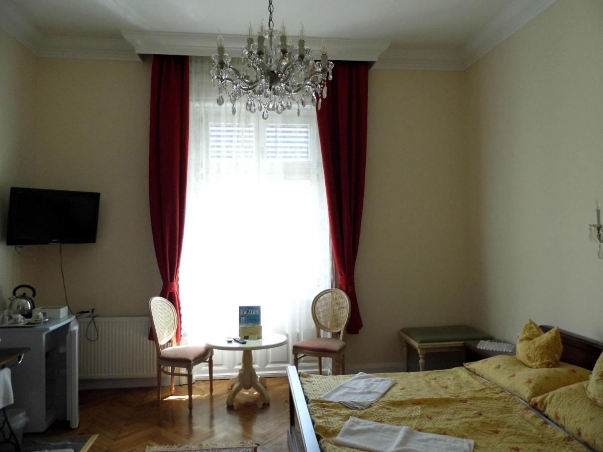 Anna Villa Keszthely Luaran gambar